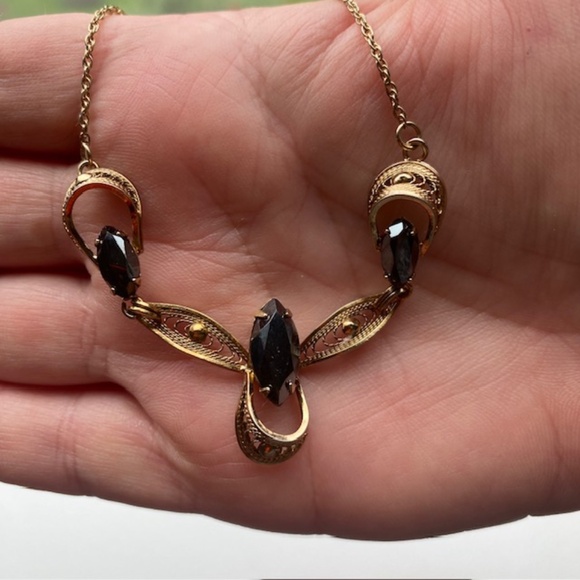 Gold Filled Signed TITAN Vintage Black Hematite Filigree Necklace, 16 inches - Picture 4 of 8